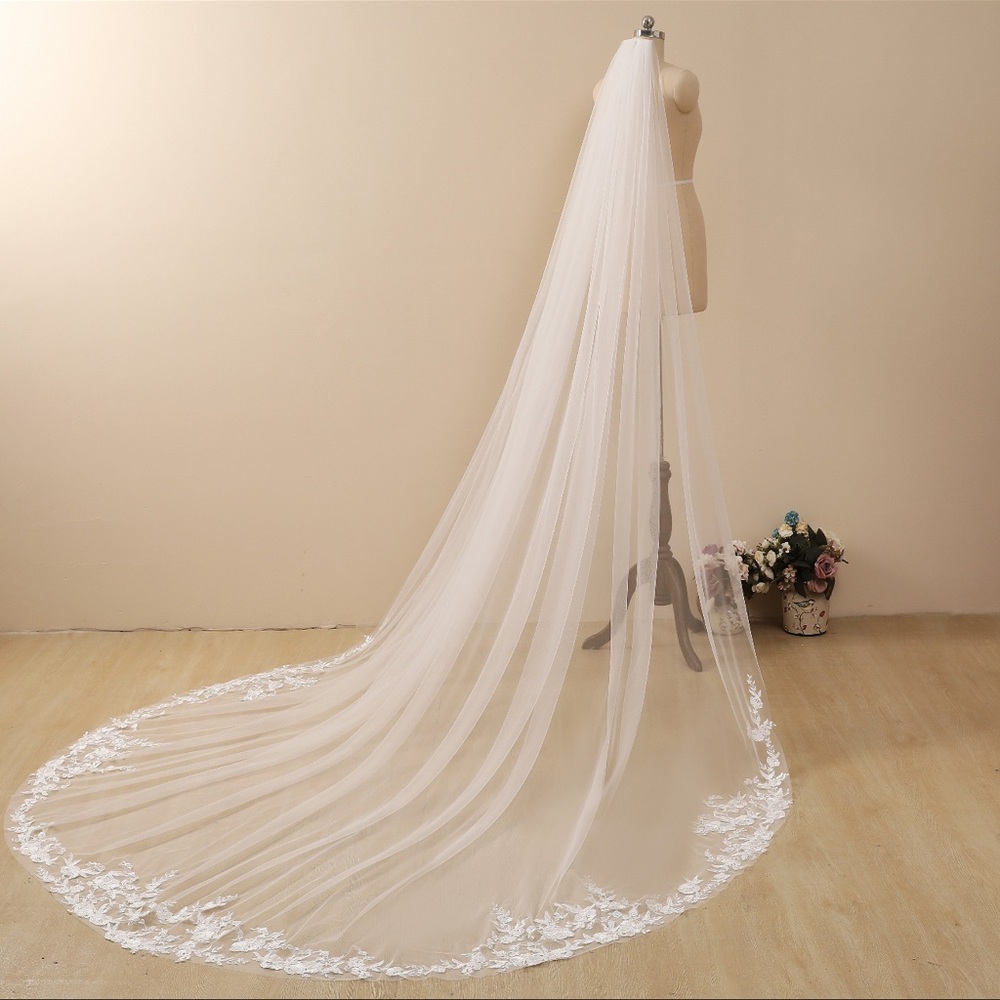Cathedral Wedding Veil- Never Worn